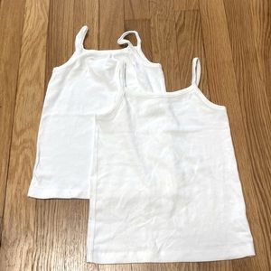 Super soft Hanna Andersson size small under tanks size 110